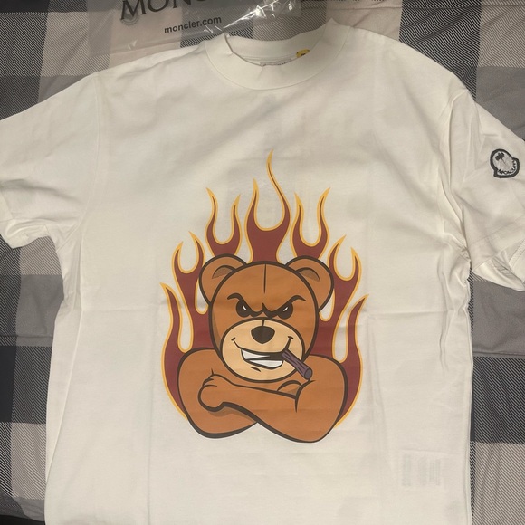 White Tsirt moncler and Palm angels collab - Picture 3 of 8